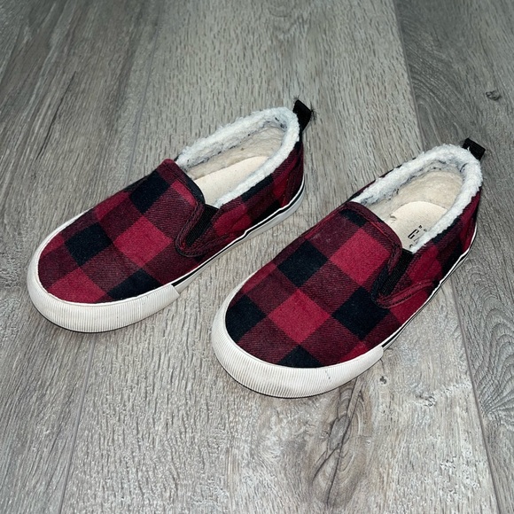 GAP Faux Sherpa Lined Slip On Shoes 9T | Buffalo Check Slip On Shoes 9T - Picture 13 of 13